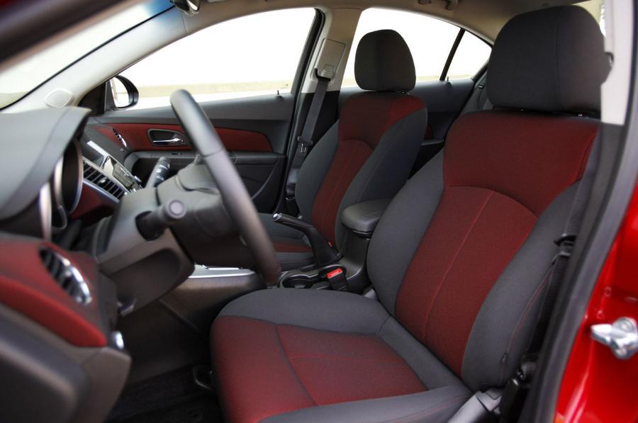  Chevrolet Cruze Eco 2011 года  (фото 34 из 47)